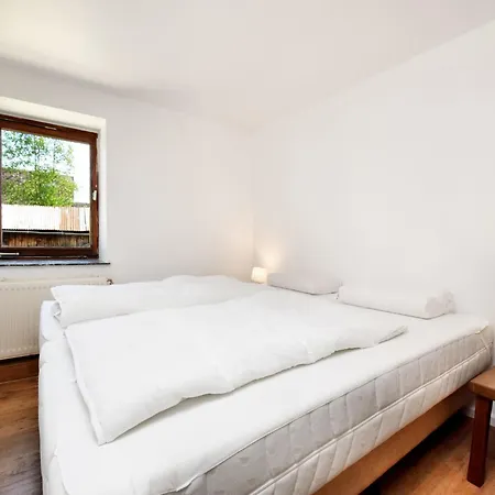 Дом отдыха Modern In With Terrace