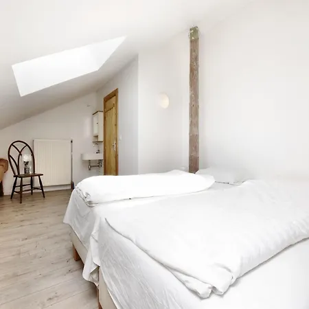 Modern In With Terrace Дом отдыха