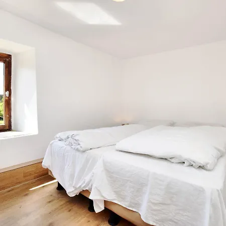 Modern In With Terrace * Meyerode