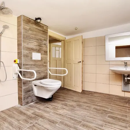 Modern In With Terrace * Meyerode