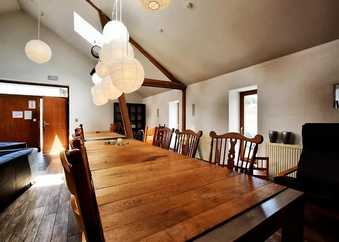 Modern In With Terrace Meyerode