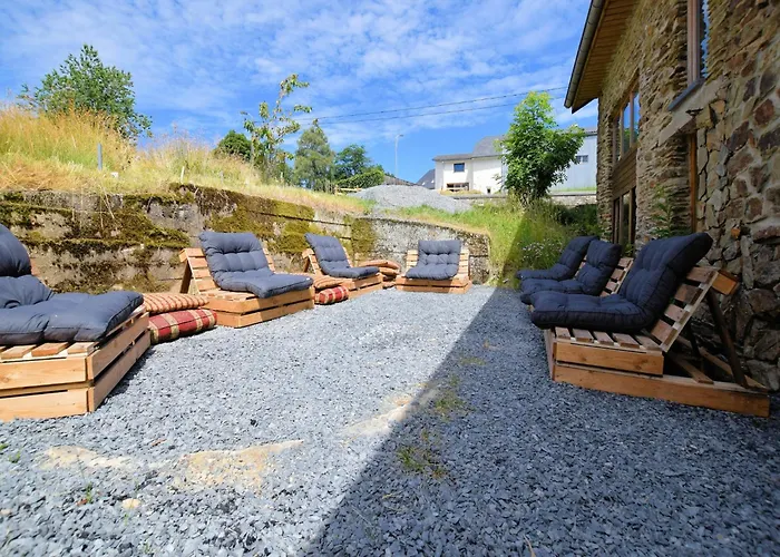 Modern In With Terrace Meyerode